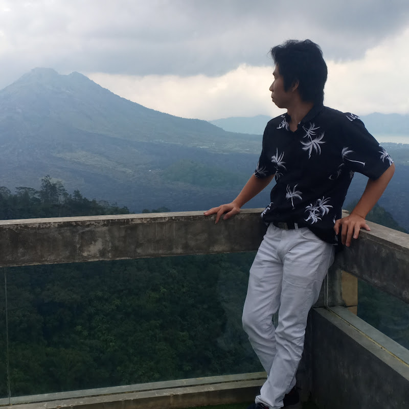 Steven Hartono