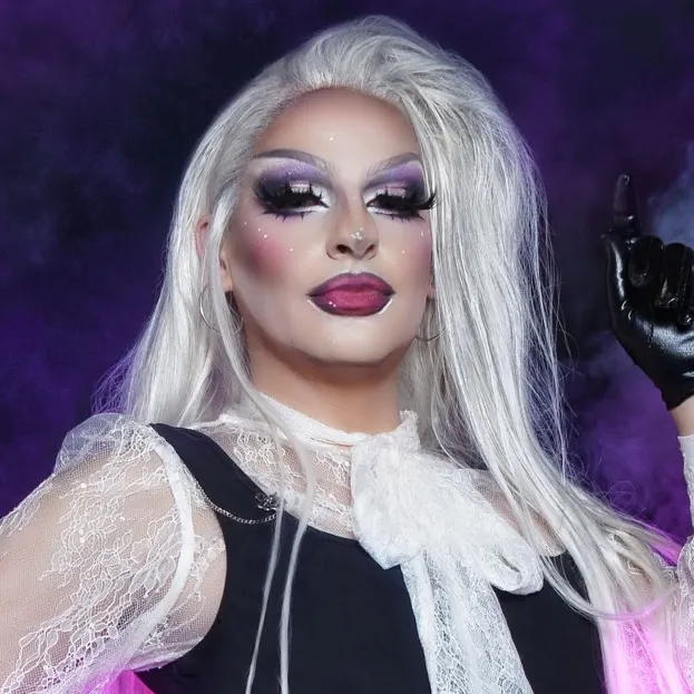 Eevoh | Drag Queen