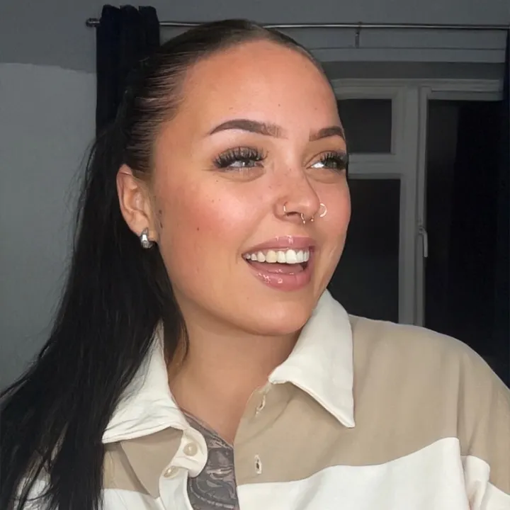 Steph Campsall♡🧇🖤🌹