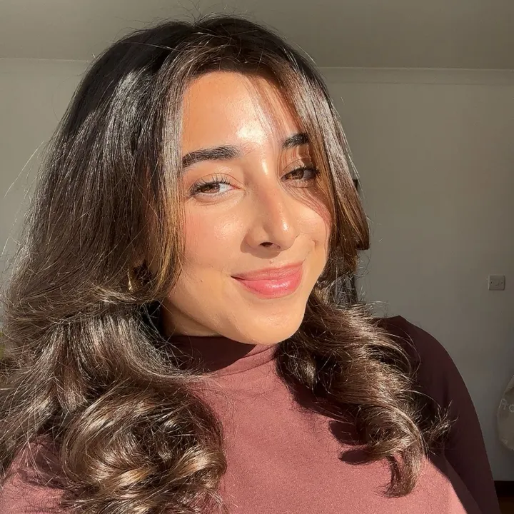 Zineb | Journalist
