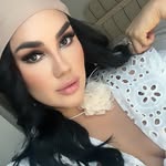 Paola Luzuriaga | Beauty Lifestyle Travel Blogger