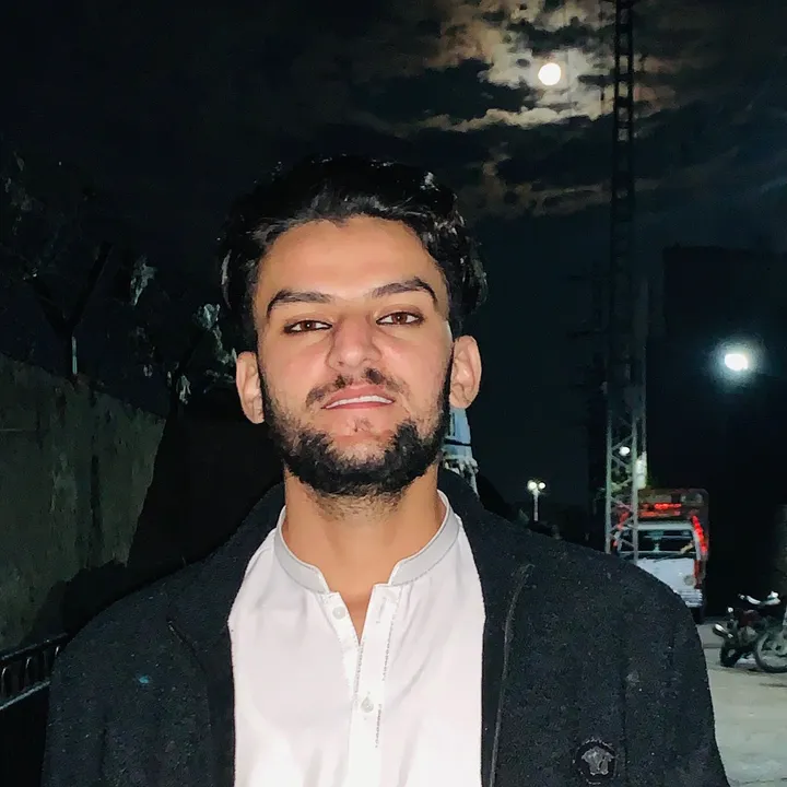 𝐒𝐡𝐚𝐦𝐢 𝐊𝐡𝐚𝐧 ۳۱۳🦅