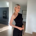 𝗦𝗜𝗠𝗢𝗡𝗔 𝗩𝗔 ‣