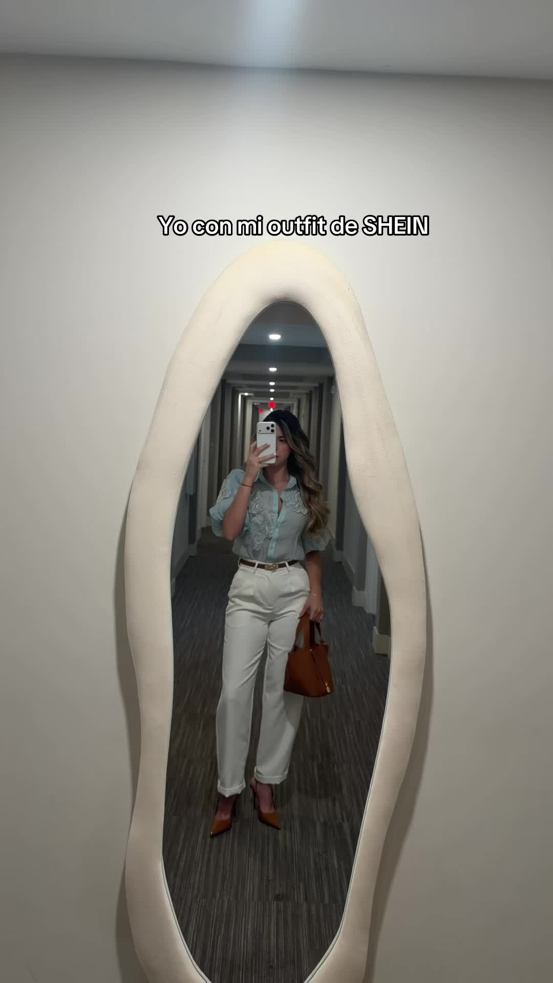 Yo con mi outfit de SHEIN 🤭✨  .. . #parati #viralvideo #outfitinspo #fyp #sheinoutfits 