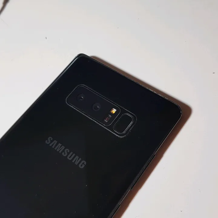 dexu_tech[ iphone 12 hype ]