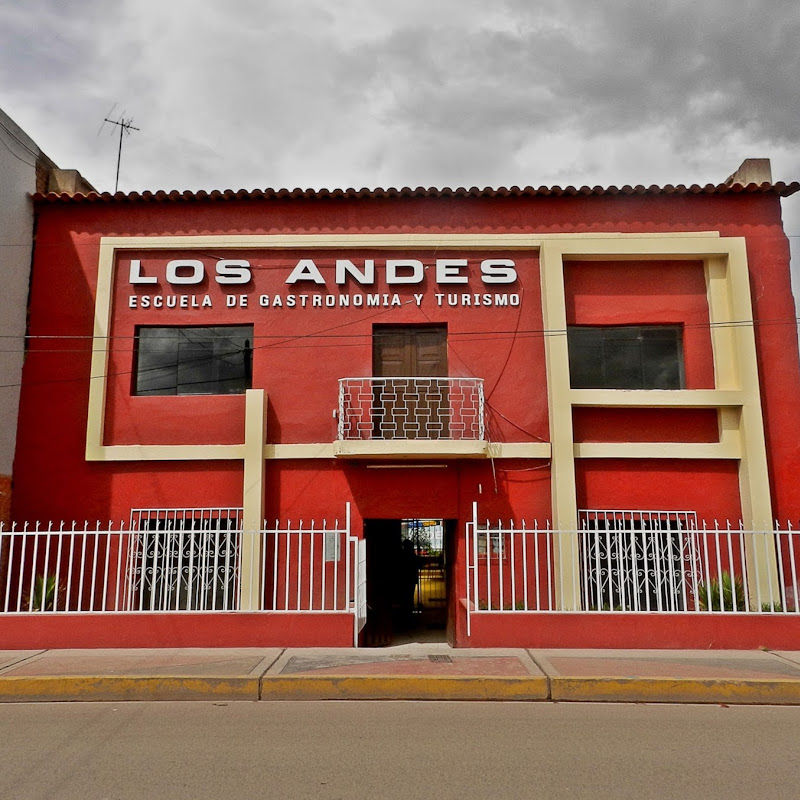 Los Andes Escuela de Gastronomía y Turismo