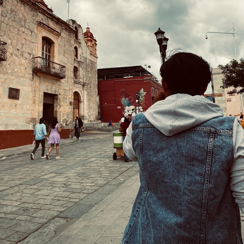 Israel Nuñez Music 