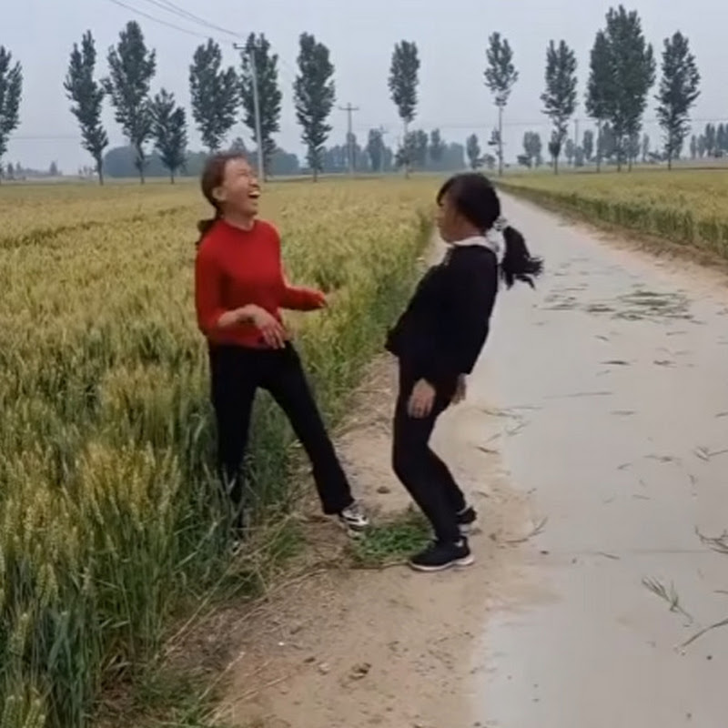 Funny Country Women