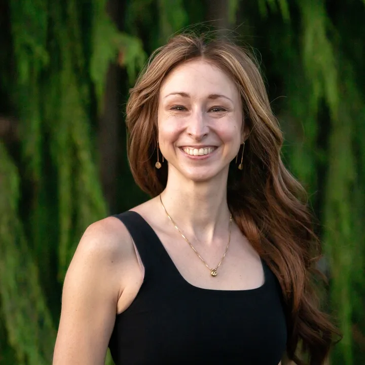 Dr. Liz Carter