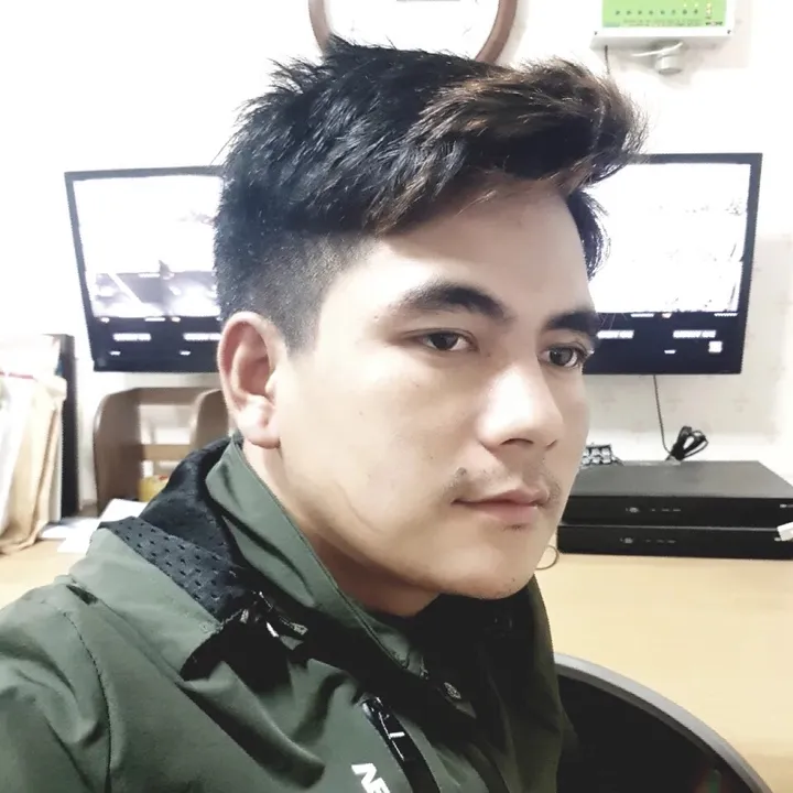 Sanu k tamang 🇰🇷🇳🇵