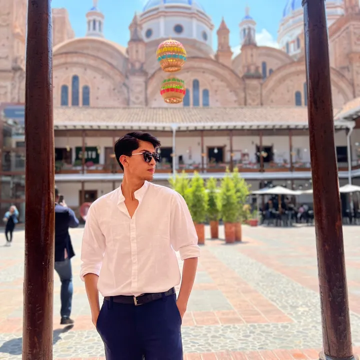𝑪𝑯𝑹𝑰𝑺𝑻𝑰𝑨𝑵 🇪🇨