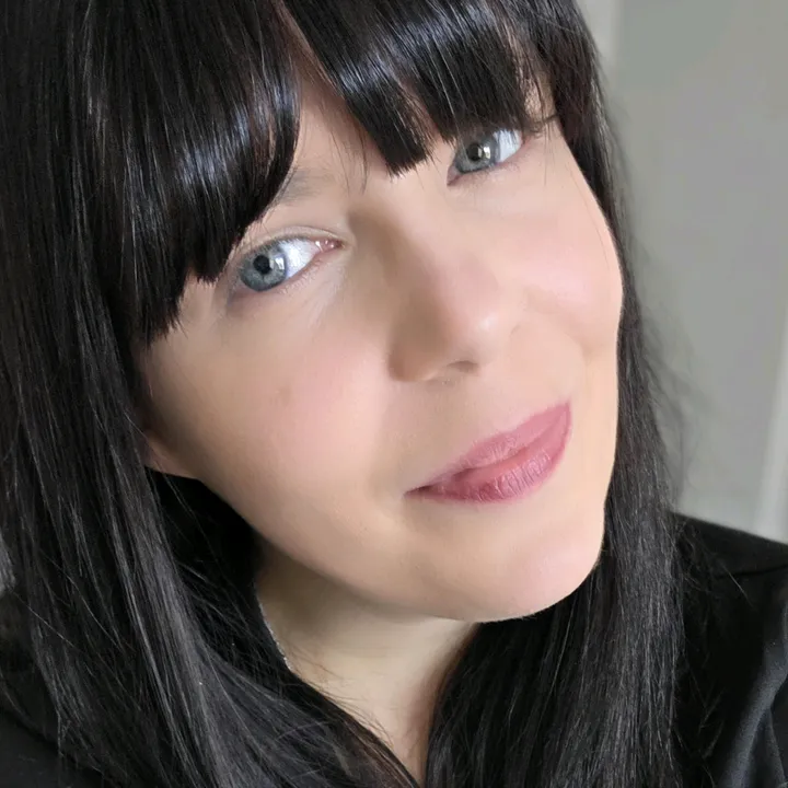 Laura Jane | Psychotherapist