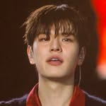 Jimin’s right knee