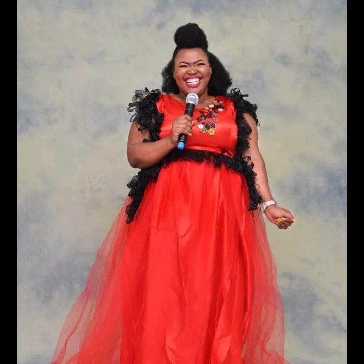 MAKK_HerMajesty (Bossmom)