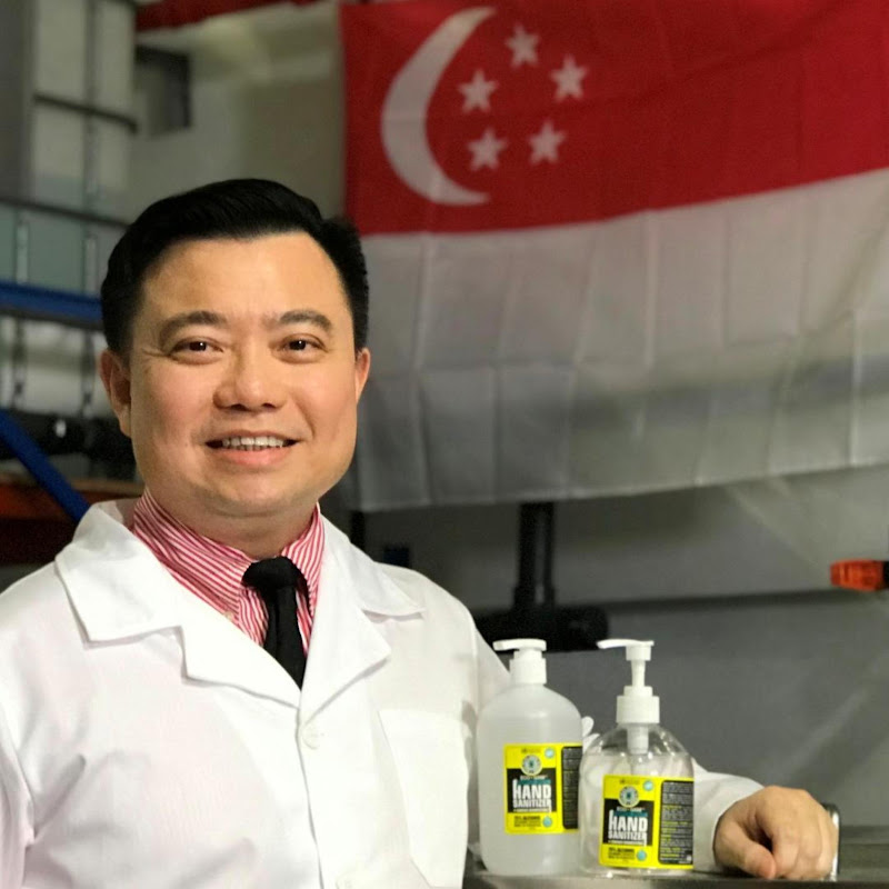 Sam Leong 梁锡坚
