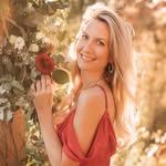 Nikki Hillis 🌹Feminine Wisdom🕊️ School of Feminine Arts®