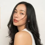 Ciya 🤍| Beauty Travel Fashion Creator 🍷👜