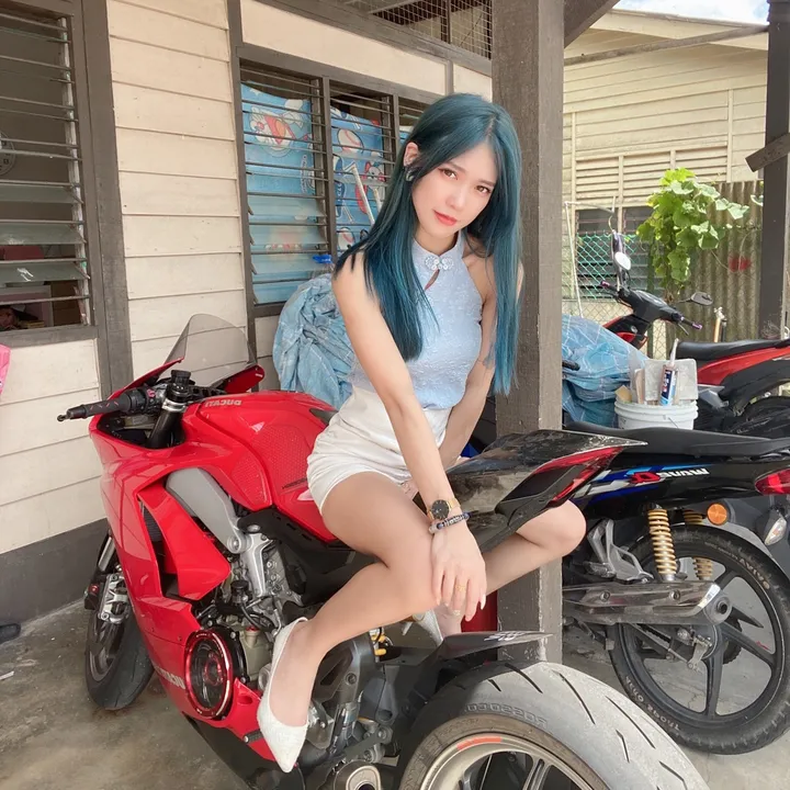 小腰精🇲🇾