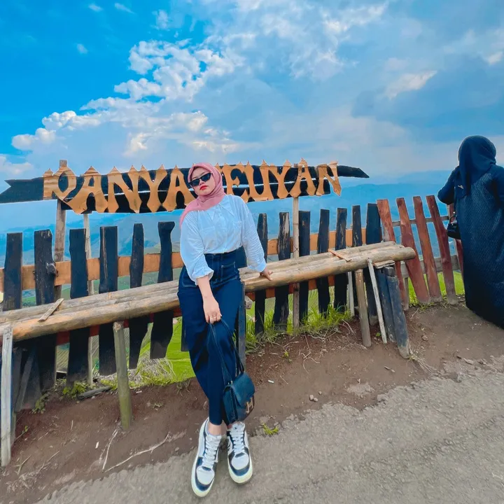 🐣 U M I H A N I 🐣