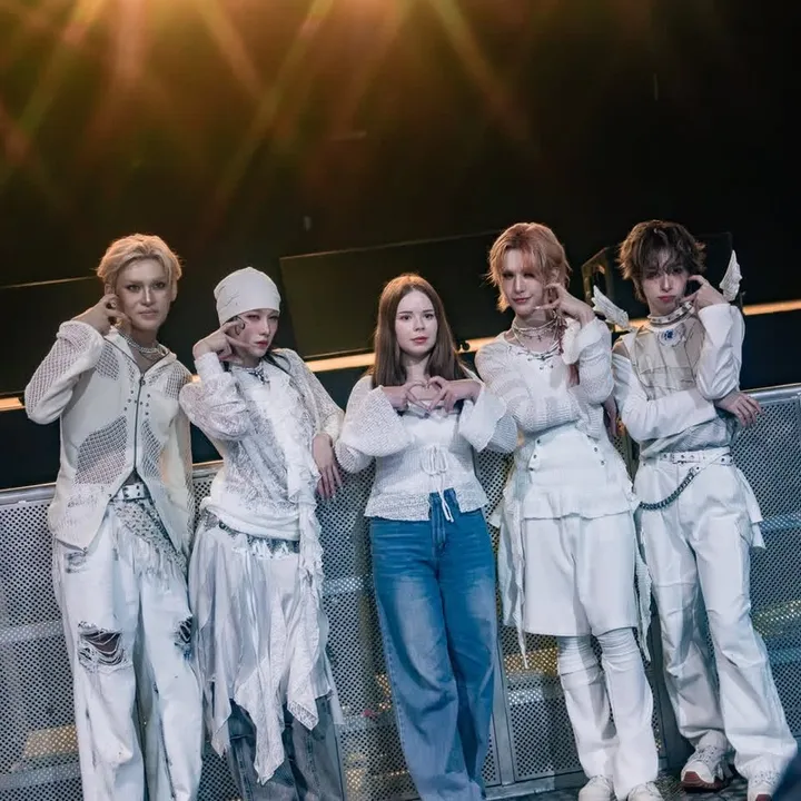 𝗘𝗶𝗹𝗲𝗲𝗻🎀