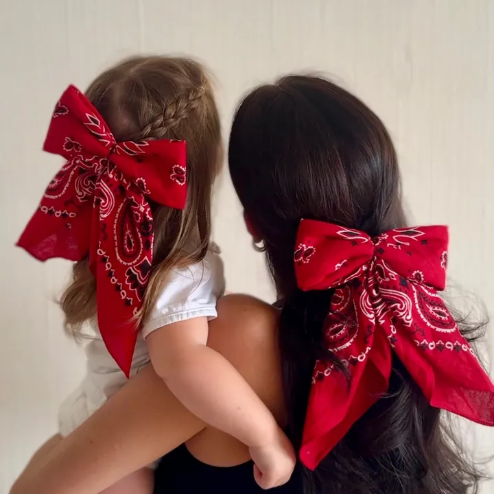 Iryna_and_sofiia
