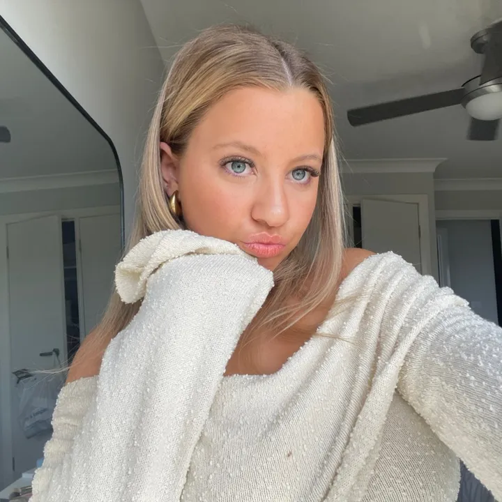 AVA ANNE