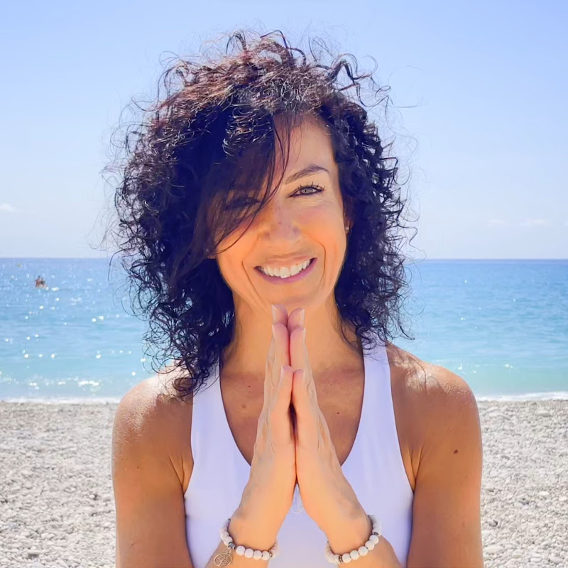 Rosa Yoga Lifestyle