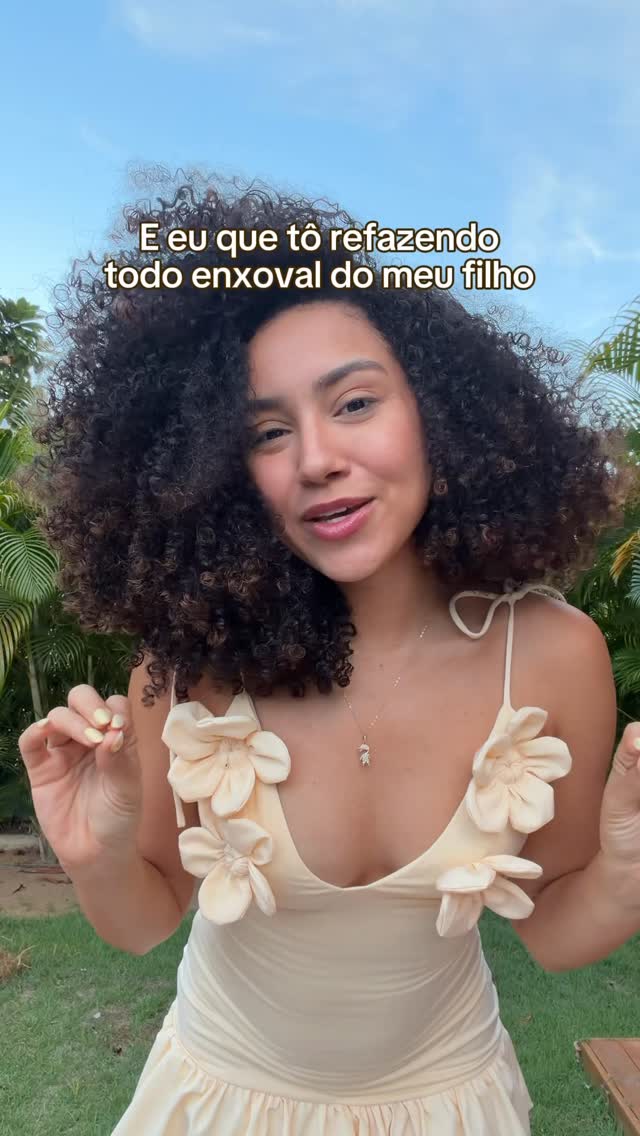 LORE SOUZA