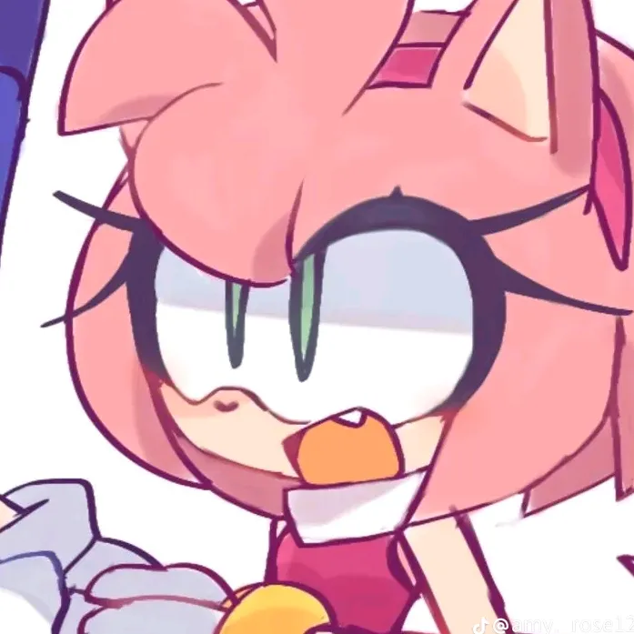 amyrose._.isback! ✨