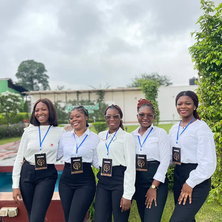 ThisGirlCanUsheringAgency👯‍♀️