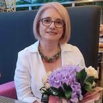 Oana beauty blogger 👩 💅 💄 👗 👜