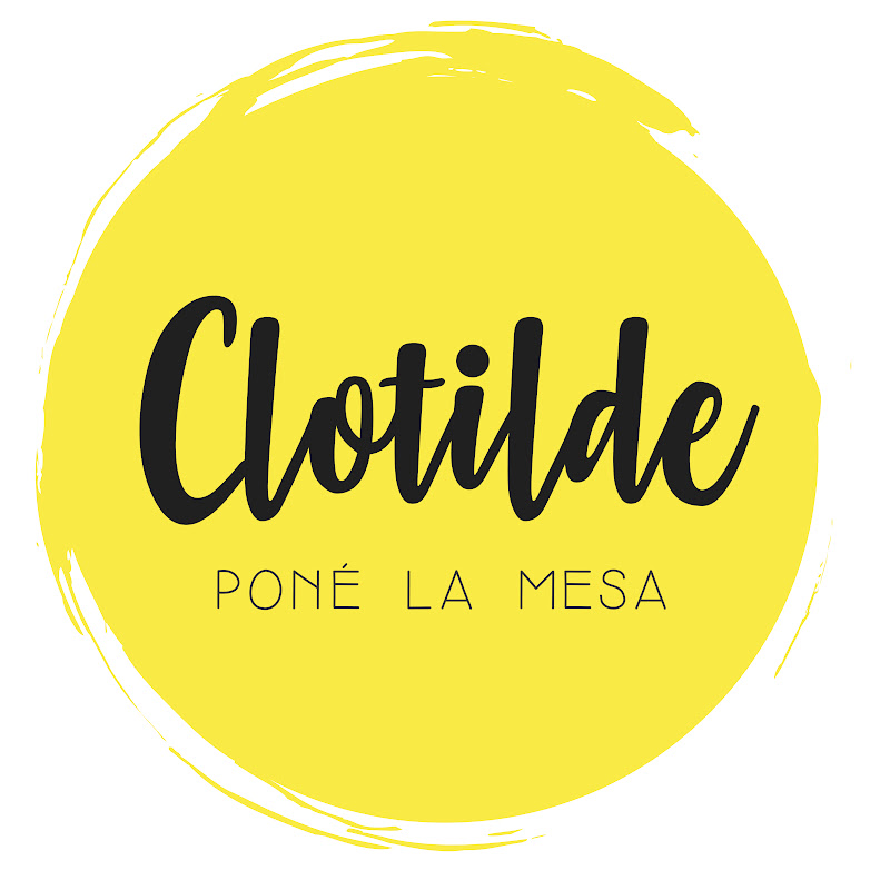 Clotilde Pone la Mesa