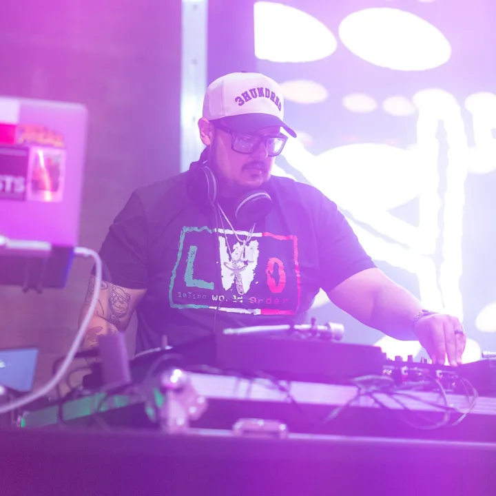 DJ3HUNDRED