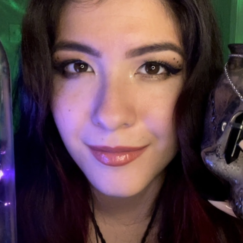 Phoenix Noir ASMR