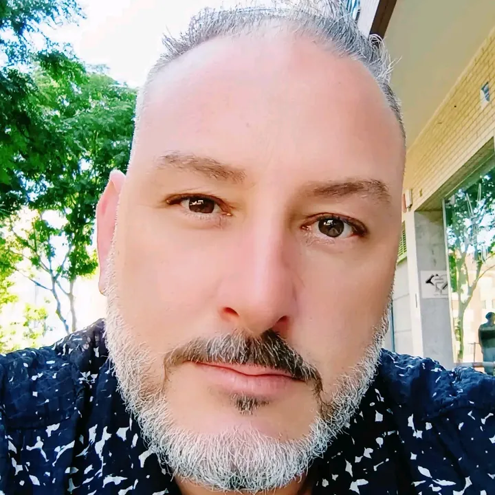 Carlos Marçola