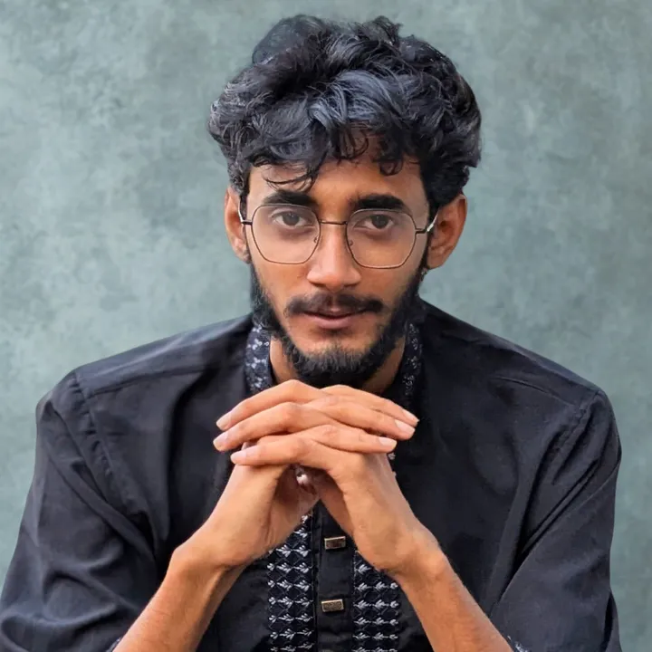 ✍️সাব্বির মিনহাজ শুভ🎙️