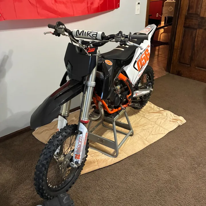 ️hennys_ktm