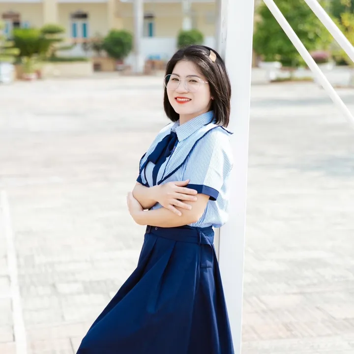 Cô Trang Học Đường