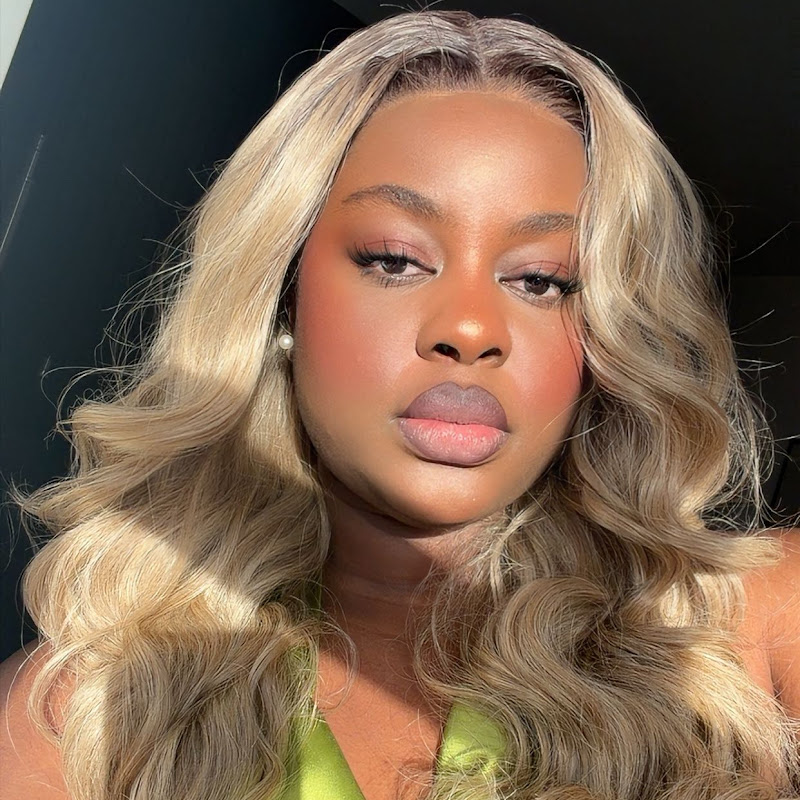 Omotola Aderiye
