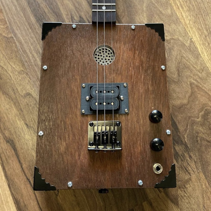 The Cigar Box Guitar Builder