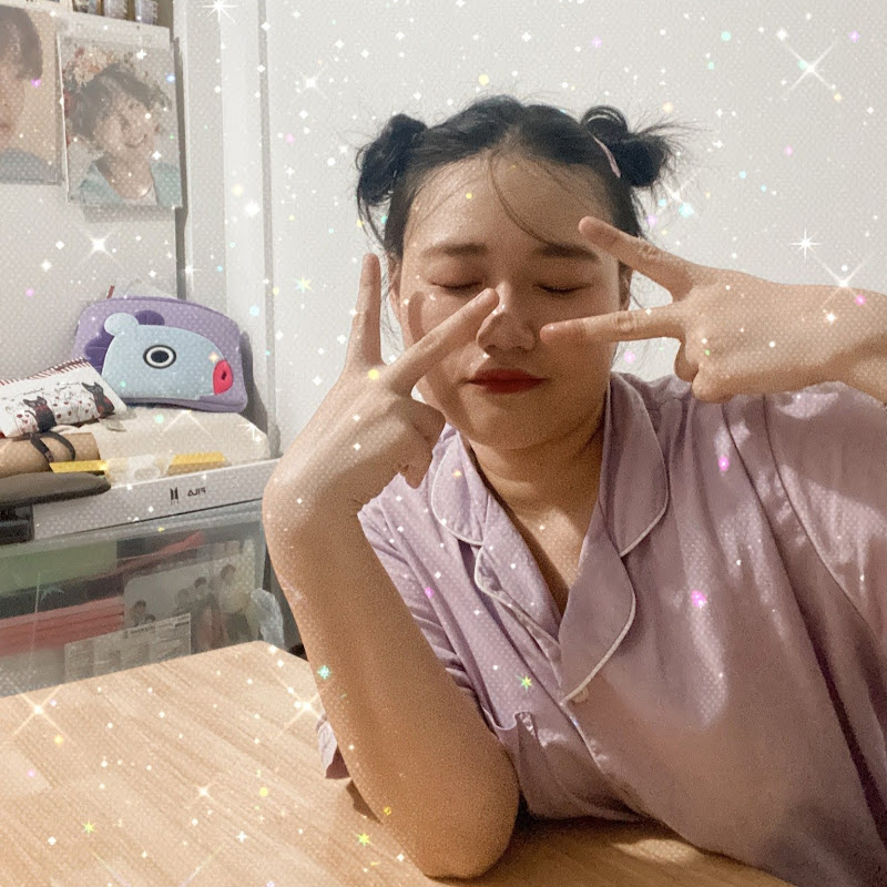 Yoonie윤이