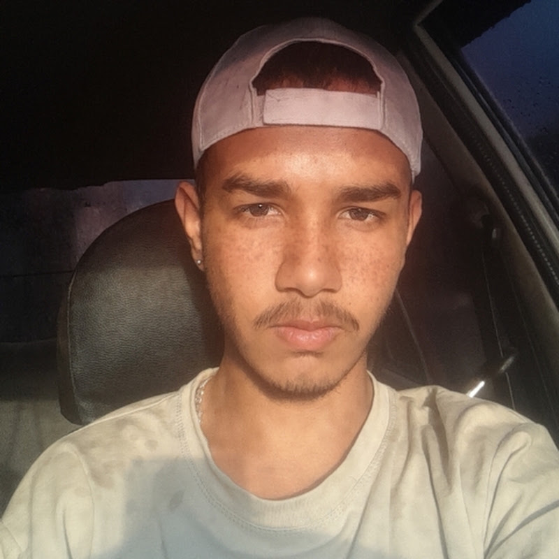 Aditya Vlogz