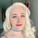 Julia Badow 🖼 Abstract Art