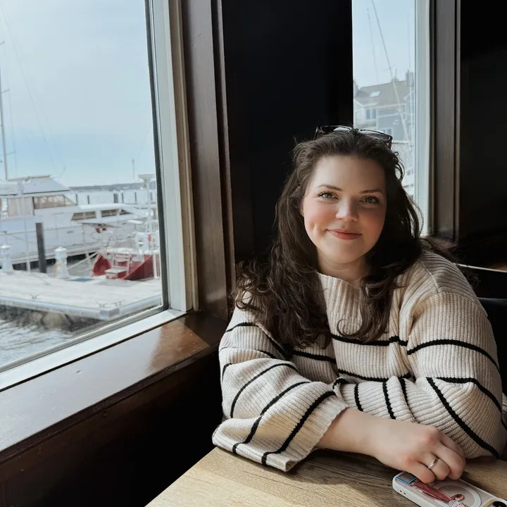 Molly | SAHM + UGC
