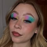 Holly James Makeup 💗🇬🇧