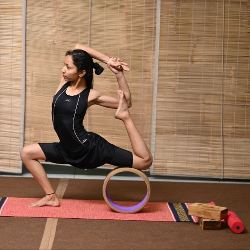 LEVEL YOGA
