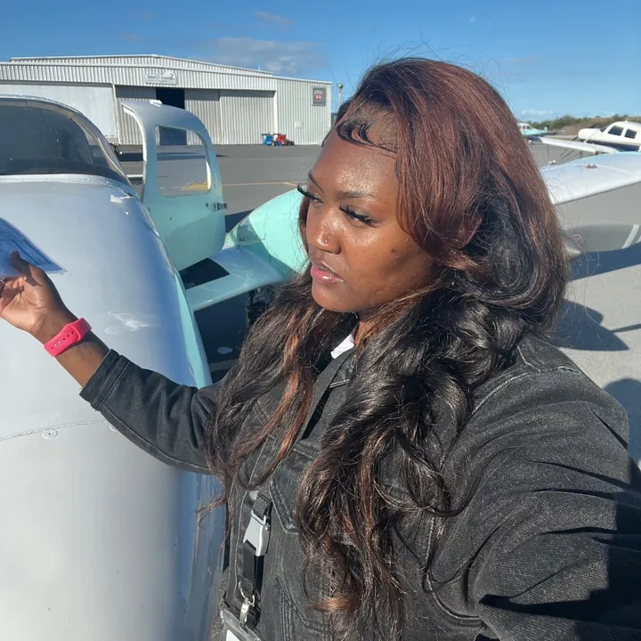 Queen V ✈️👩🏾‍✈️