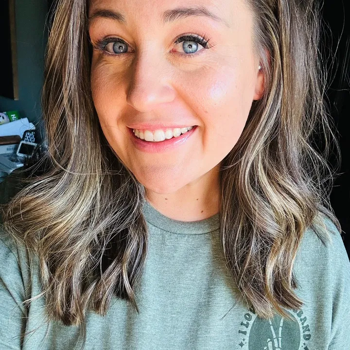 J E N N I 🖤🗝️