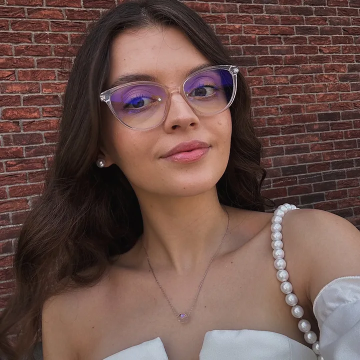 Emilia✨ | real life 🤍🧁🪐