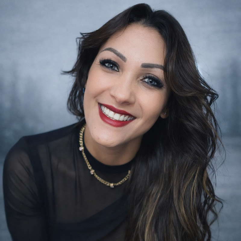 Desy Meira 💕🍇